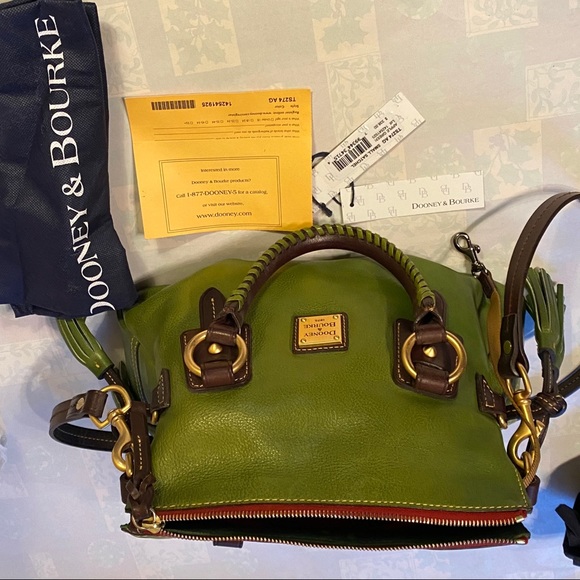 Dooney and Bourke AG Small satchel Florentine - Picture 11 of 15